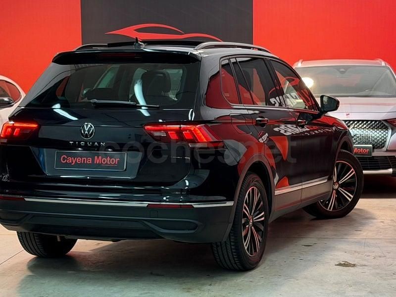 Usado VW Tiguan Life 150 CV (110 kW) 2021 Negro SUV