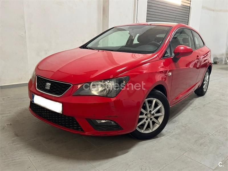 Usado Seat Ibiza SC Reference 70 CV (51 kW) 2013 Rojo Utilitario