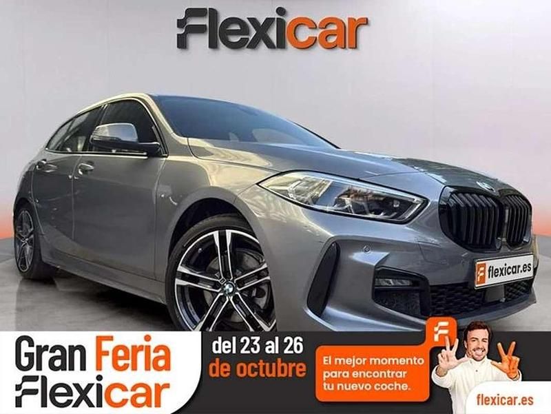 Gris Usado 2024 BMW 118 Utilitario | 25.190 € (Precio justo) - Imagen 1/4
