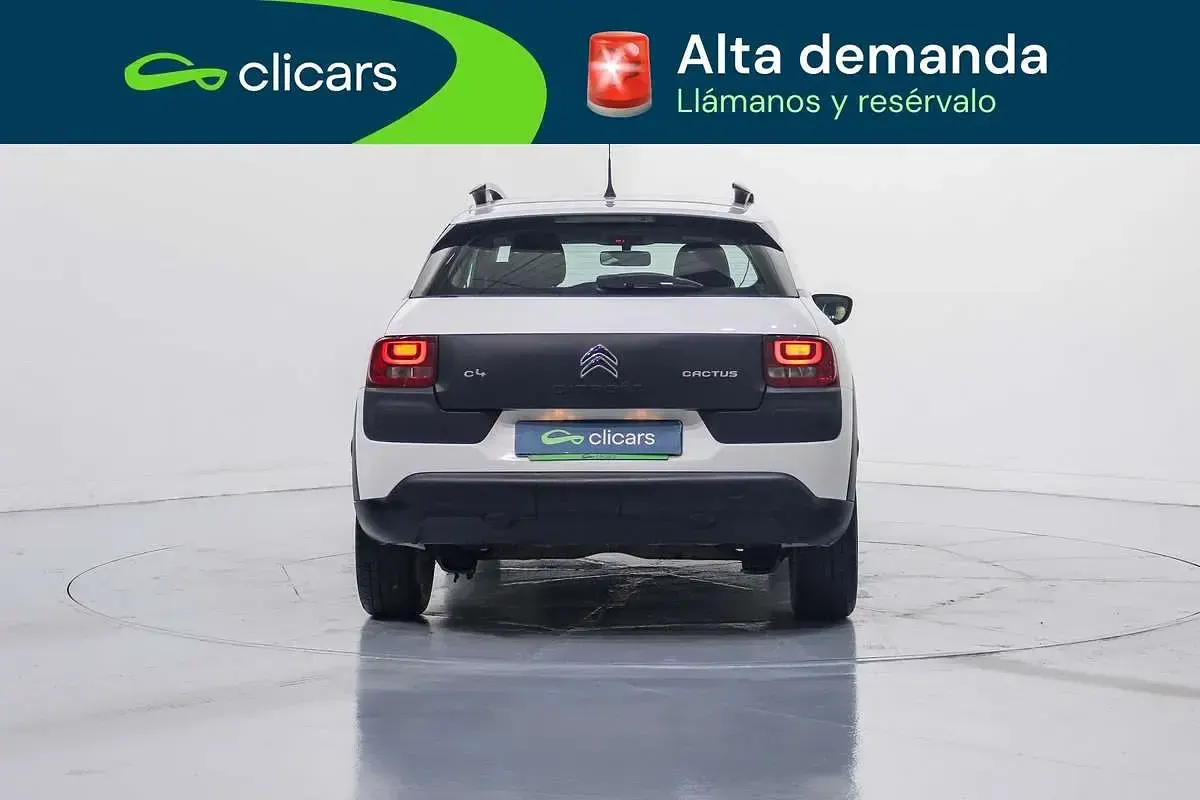 Usado Citroën C4 Cactus Feel 82 CV (60 kW) 2015 Blanco Utilitario