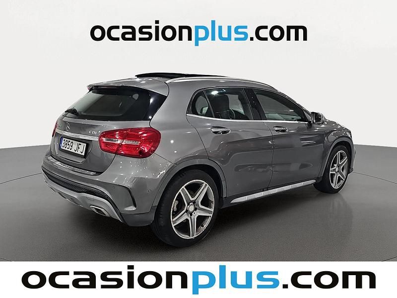 Usado Mercedes GLA220 AMG line 170 CV (125 kW) 2015 Gris SUV