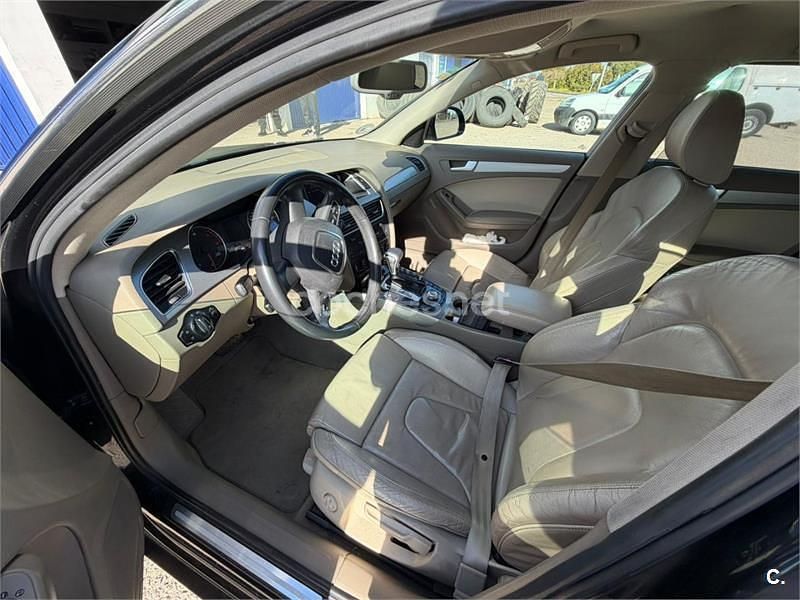 Usado Audi A4 Ambiente 143 CV (105 kW) 2009 Negro Familiar