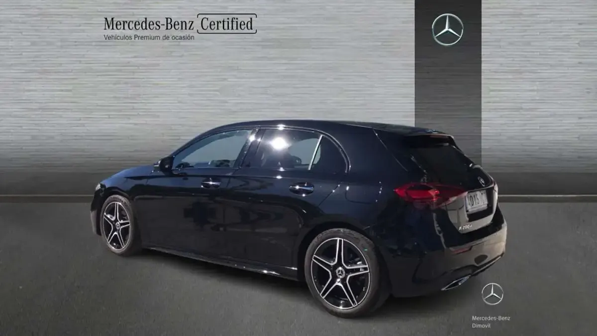 Usado Mercedes A200 150 CV (110 kW) 2025 Negro Utilitario