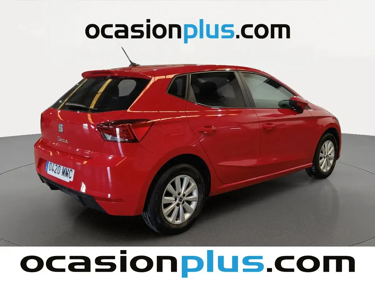 Usado Seat Ibiza Style 80 CV (58 kW) 2023 Rojo Utilitario