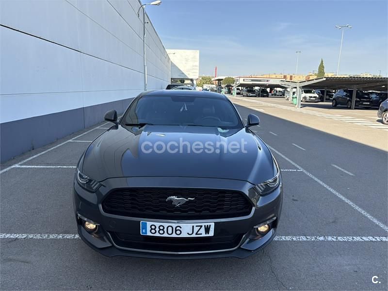 Usado Ford Mustang Fastback 310 CV (228 kW) 2017 Gris / plata Coupe