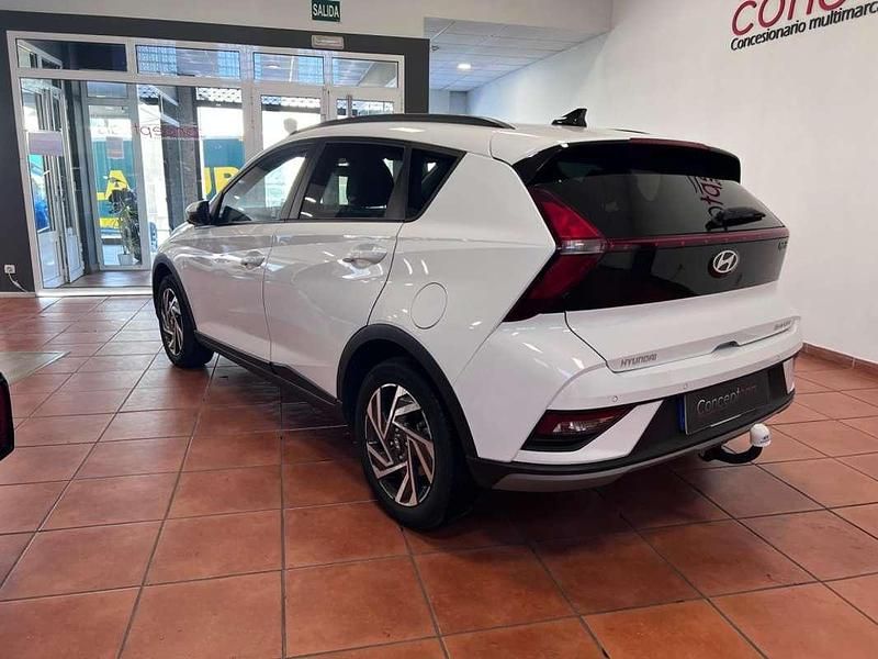 Usado Hyundai Bayon 102 CV (75 kW) 2024 Blanco SUV