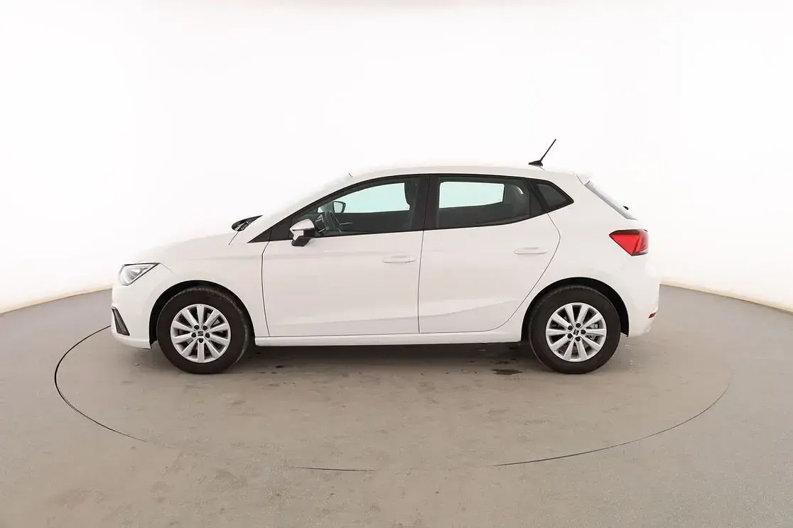 Usado Seat Ibiza Style 116 CV (85 kW) 2024 Blanco Utilitario