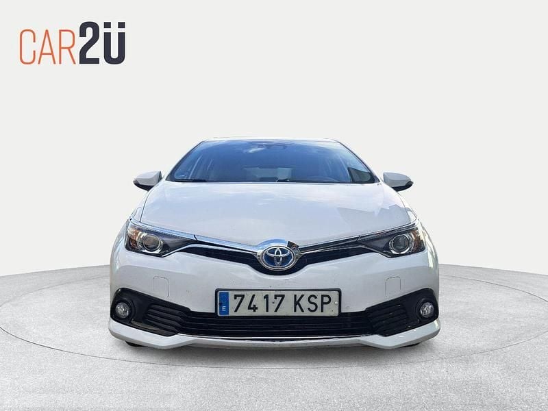 Usado Toyota Auris Hybrid Active 136 CV (100 kW) 2018 Blanco Berlina