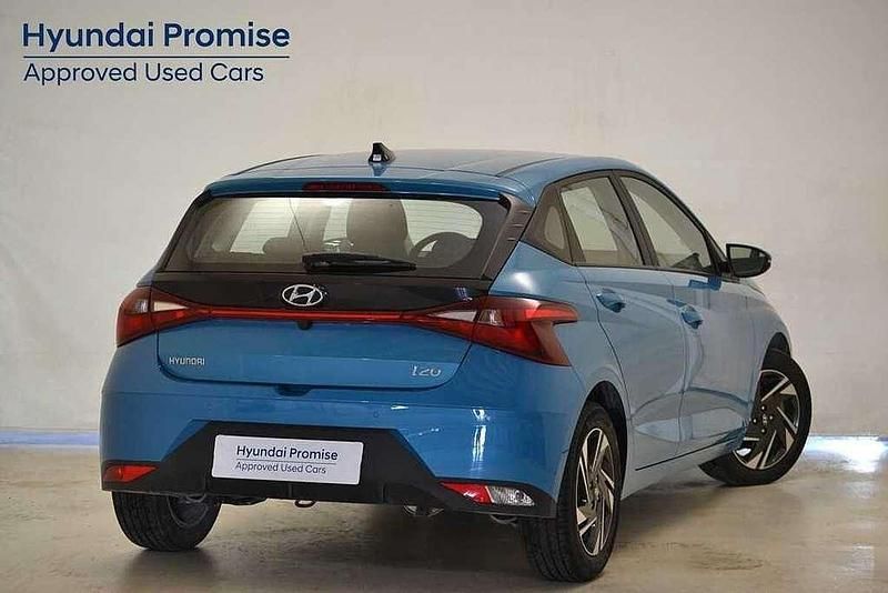 Usado Hyundai i20 101 CV (74 kW) 2023 Aqua turquoise Utilitario