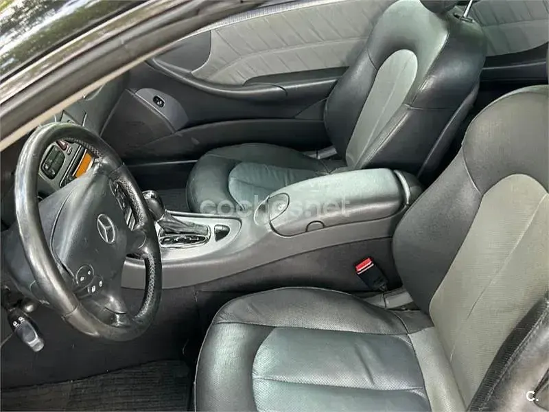 Usado Mercedes CLK240 Elegance 170 CV (125 kW) 2004 Negro Descapotable