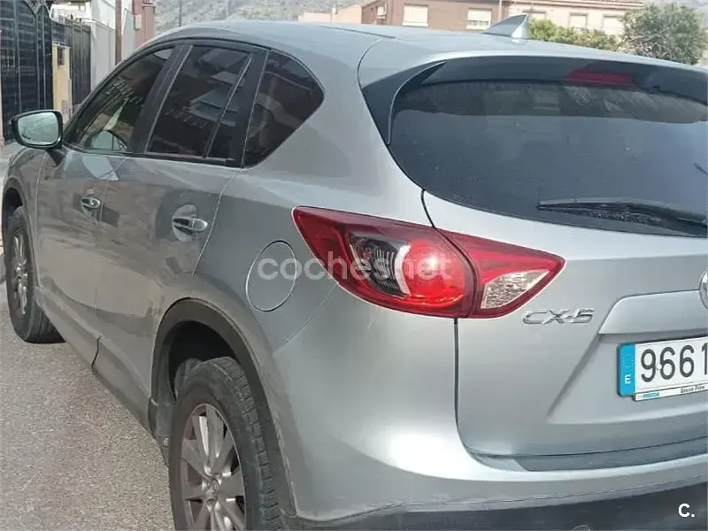 Usado Mazda CX-5 Style 150 CV (110 kW) 2015 Gris / plata SUV