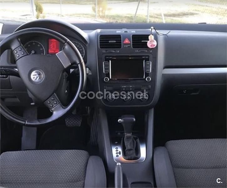 Usado VW Golf V Highline 160 CV (117 kW) 2009 Rojo Familiar