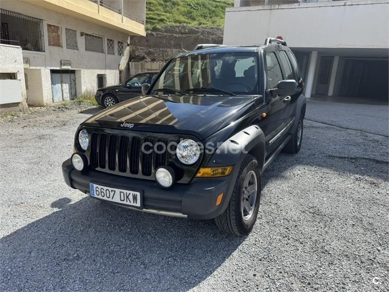 Negro Usado 2005 Jeep Cherokee SUV | 10.900 € (Buen precio) - Imagen 1/4
