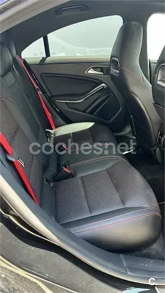 Usado Mercedes CLA45 AMG 381 CV (280 kW) 2018 Negro Coupe