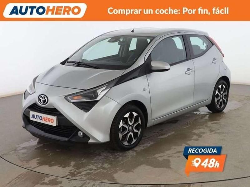 Plateado Usado 2020 Toyota Aygo X-play Utilitario | 11.809 € (Precio justo) - Imagen 1/3