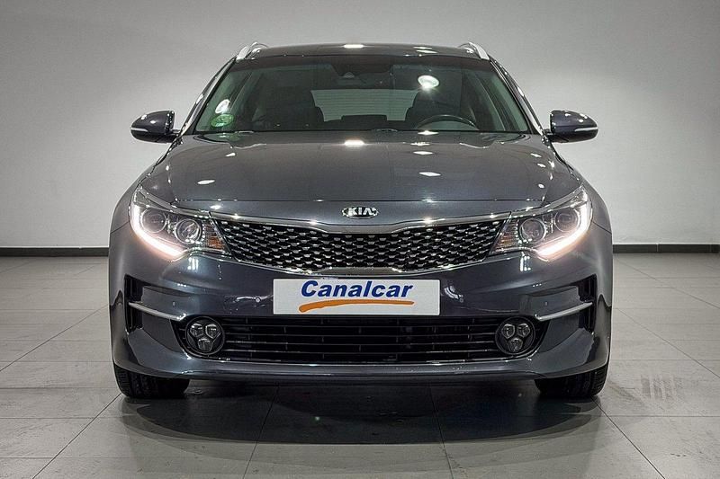 Usado Kia Optima 141 HP (103 kW) 2019 Cinzento Carrinha