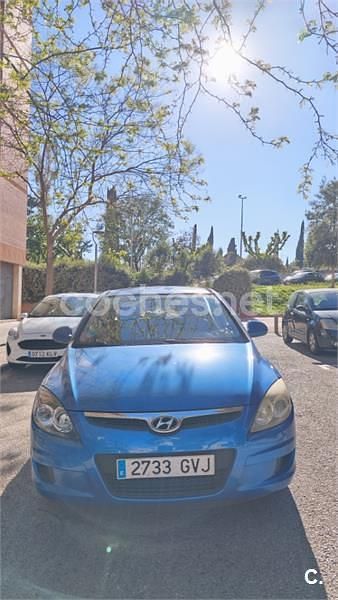 Usado Hyundai i30 Classic 109 CV (80 kW) 2010 Azul Berlina