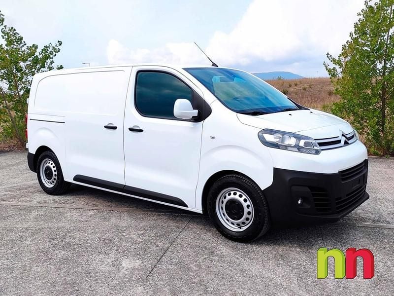 Usado Citroën Jumpy Comfort 115 CV (84 kW) 2017 Blanco Monovolumen