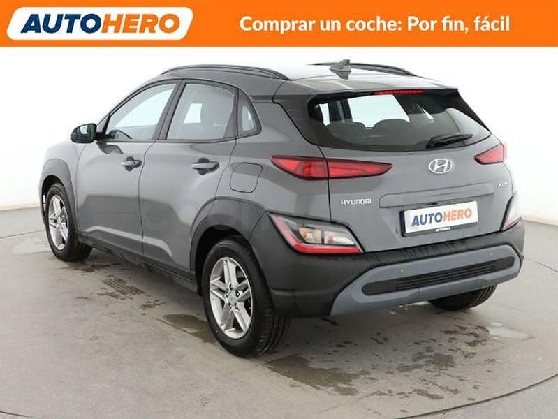 Usado Hyundai Kona 120 CV (88 kW) 2021 Gris SUV