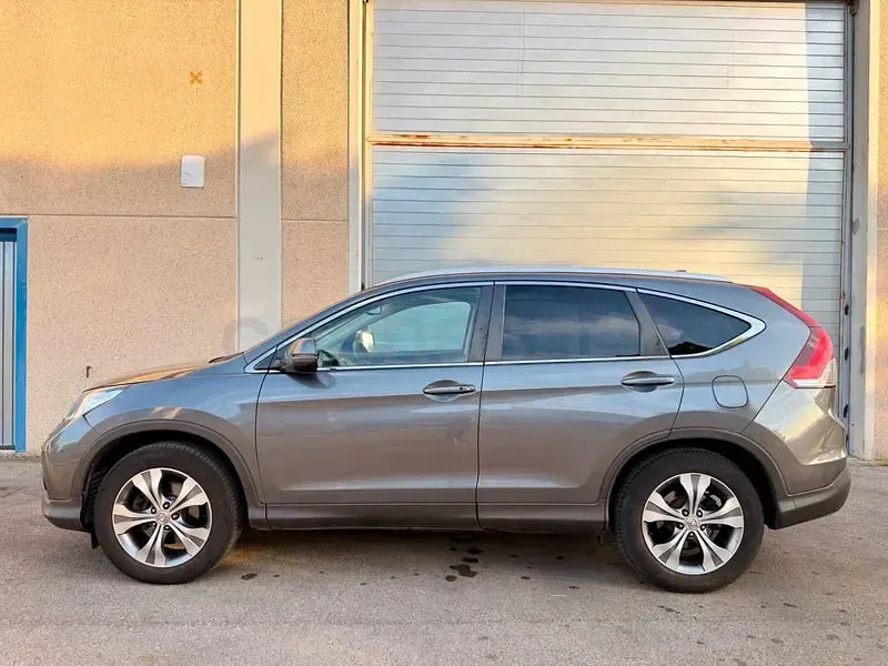 Usado Honda CR-V Luxury 150 CV (110 kW) 2013 Gris / plata SUV