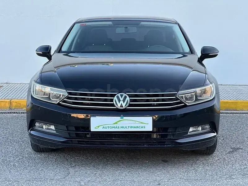 Usado VW Passat 150 CV (110 kW) 2019 Negro Berlina