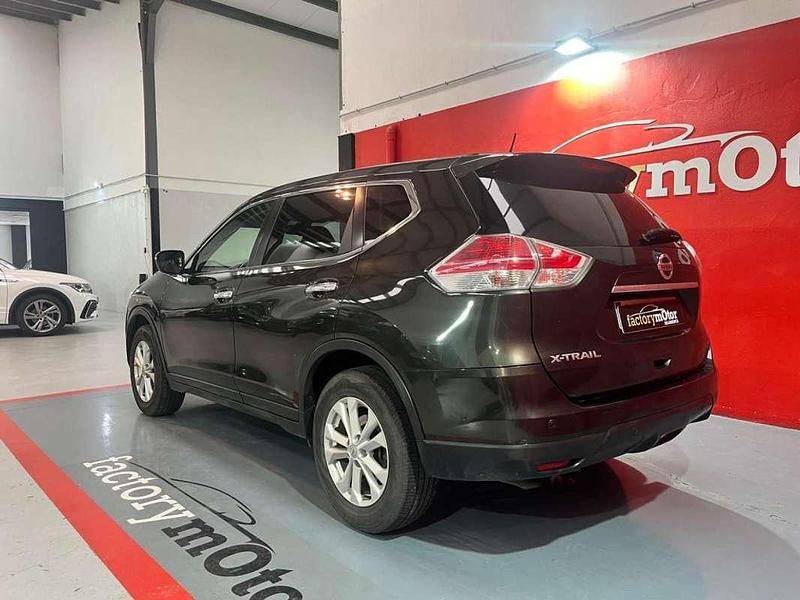 Usado Nissan X-Trail Acenta 163 CV (119 kW) 2017 Marrón SUV