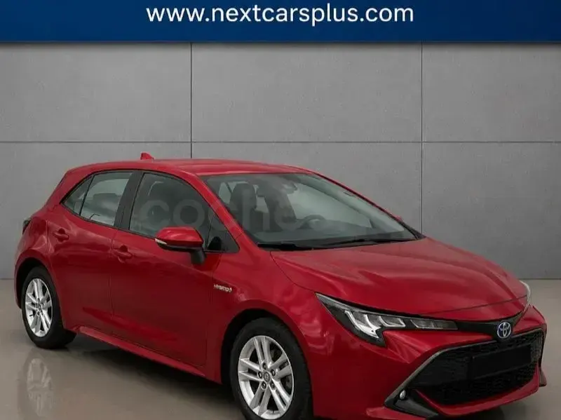 Usado Toyota Corolla Business Edition 122 CV (89 kW) 2021 Granate Berlina