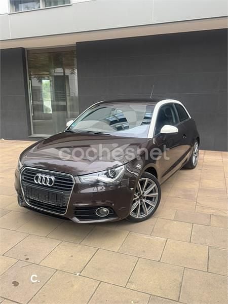 Marrón Usado 2012 Audi A1 Attraction Utilitario | 5999 € (Super precio) - Imagen 1/4