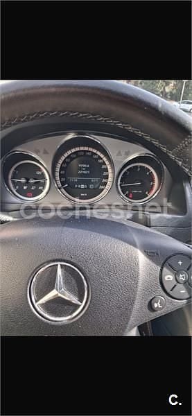Usado Mercedes C220 170 CV (125 kW) 2010 Negro Berlina