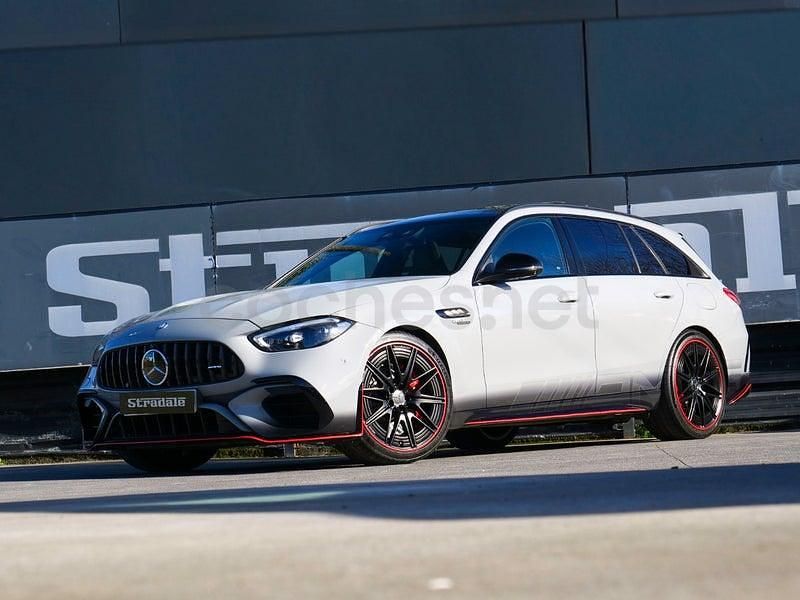 Usado Mercedes C63S AMG 680 CV (500 kW) 2023 Gris / plata Familiar