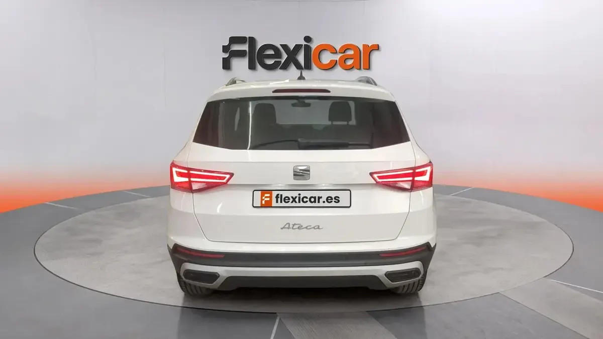 Usado Seat Ateca Style 116 CV (85 kW) 2024 Blanco SUV