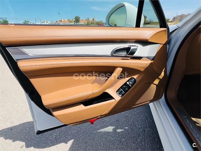 Käytetty Porsche Panamera 400 HP (294 kW) 2010 Valkoinen Viistoperä