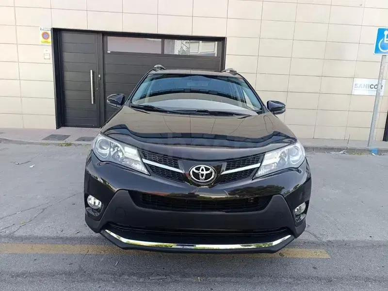 Usado Toyota RAV4 Advance 124 CV (91 kW) 2015 Marrón SUV