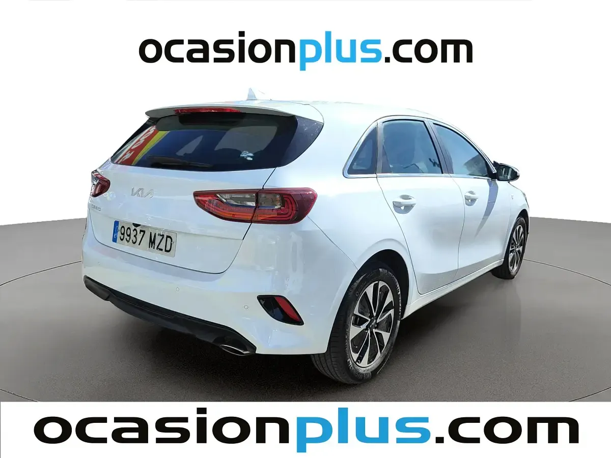 Usado Kia Ceed 101 CV (74 kW) 2025 Blanco Utilitario