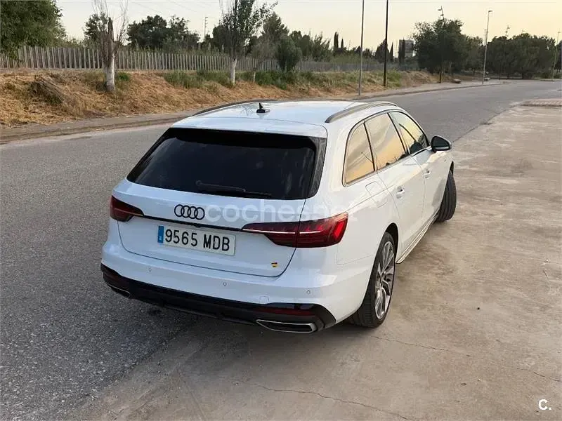 Usado Audi A4 163 CV (119 kW) 2022 Blanco Familiar
