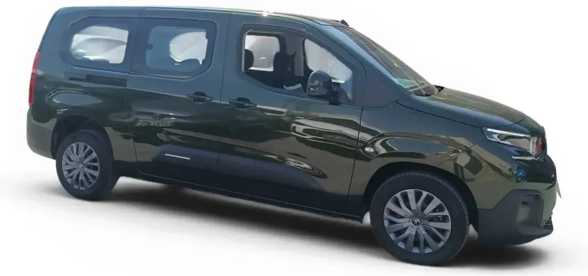 Usado Citroën Berlingo 131 CV (96 kW) 2025 Verde Monovolumen