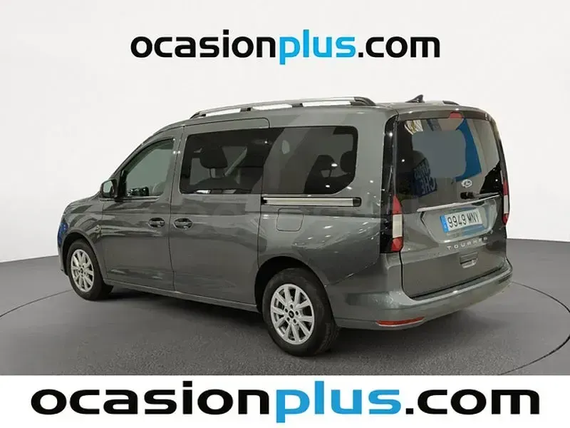 Usado Ford Grand Tourneo Connect Titanium 114 CV (83 kW) 2024 Gris / plata Monovolumen