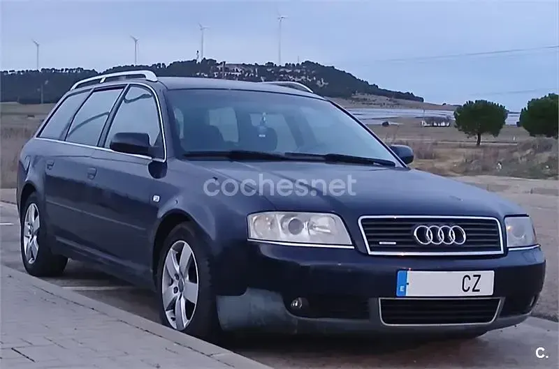 Usado Audi A6 180 CV (132 kW) 2004 Negro Familiar