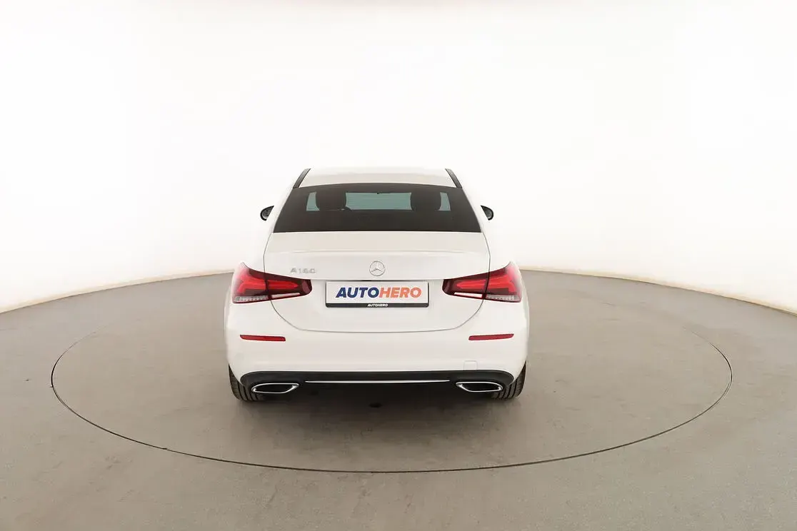 Usado Mercedes A180 Progressive 136 CV (100 kW) 2022 Blanco Berlina