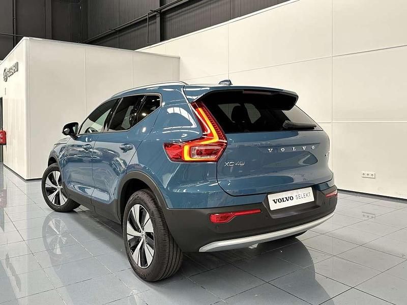 Usado Volvo XC40 Core 129 CV (94 kW) 2025 Azul SUV