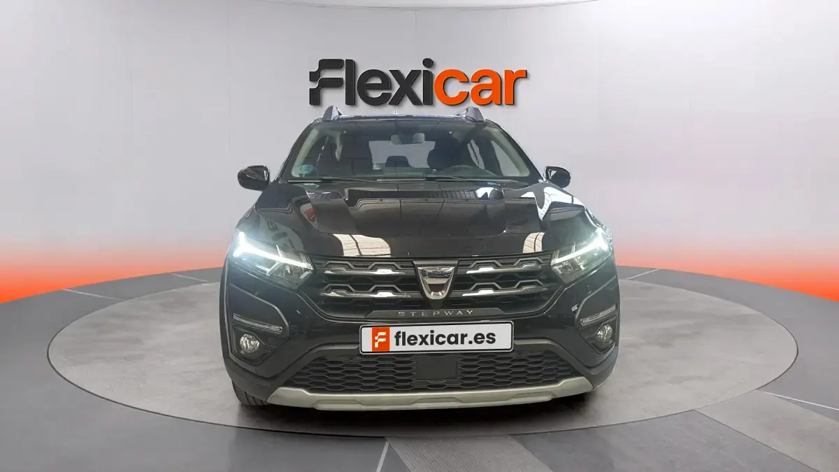 Usado Dacia Sandero Comfort 101 CV (74 kW) 2022 Negro Berlina
