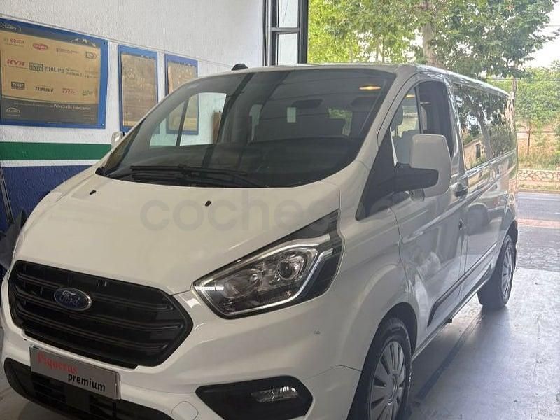 Usado Ford Tourneo Active 150 CV (110 kW) 2023 Blanco Monovolumen