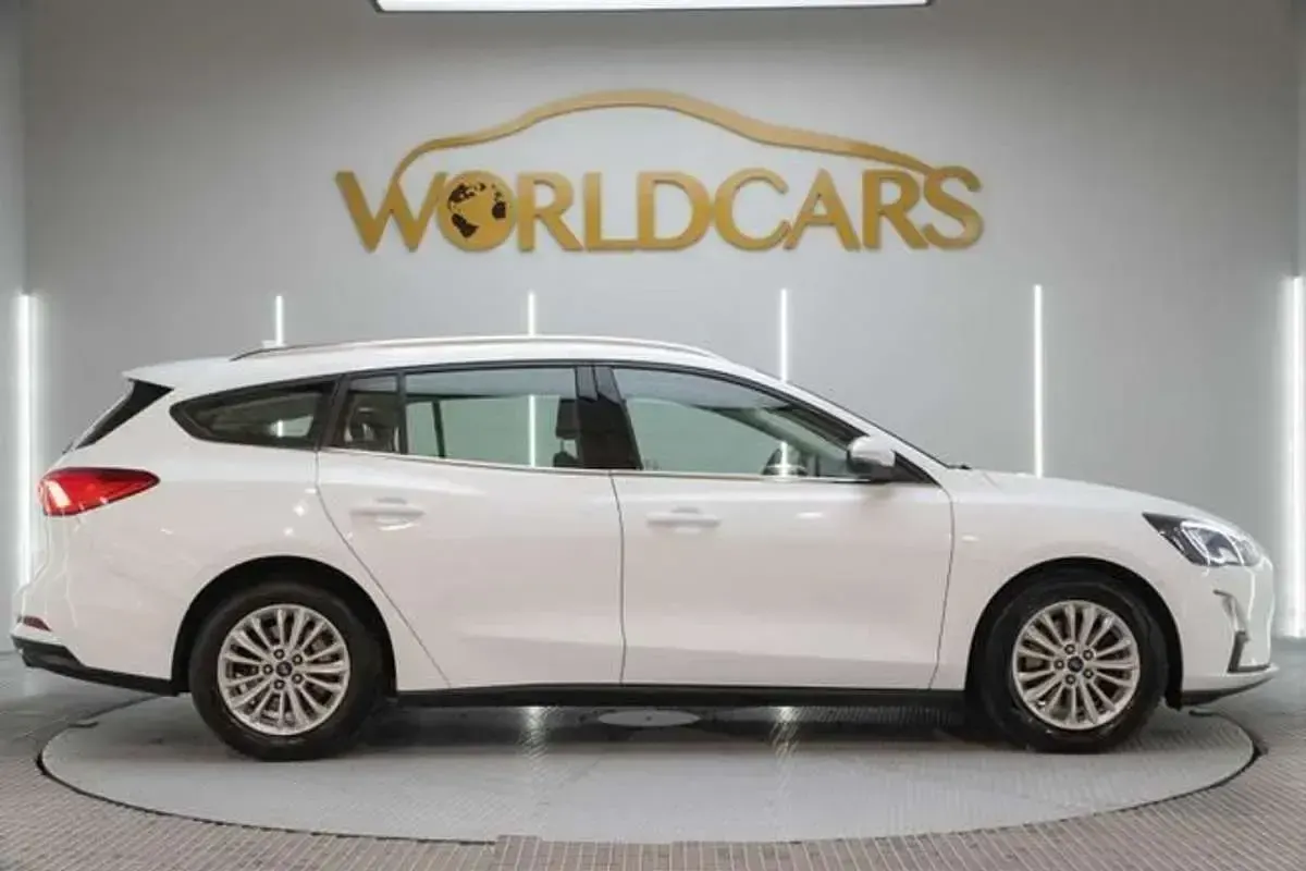 Usado Ford Focus Titanium 150 CV (110 kW) 2019 Blanco Familiar