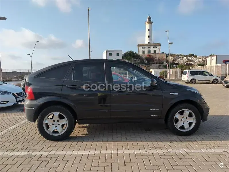 Usado SsangYong Actyon 138 CV (101 kW) 2009 Negro SUV
