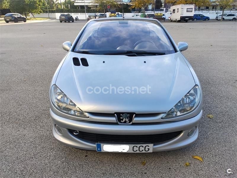 Gris / plata Usado 2002 Peugeot 206 Descapotable | 3000 € (Precio justo) - Imagen 1/4