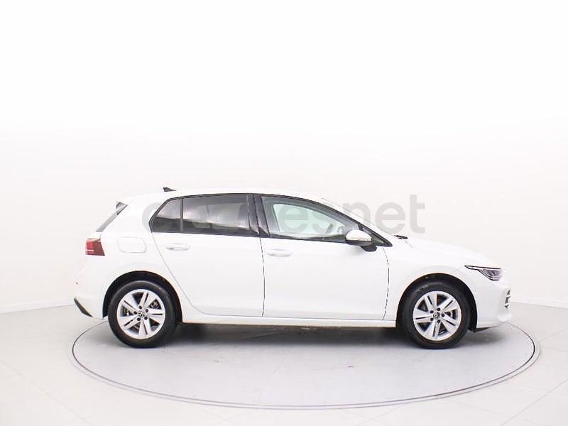 Usado VW Golf VIII 115 CV (84 kW) 2025 Blanco Berlina