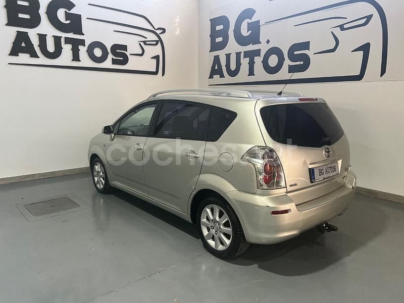 Usado Toyota Corolla Verso Sol 136 CV (100 kW) 2006 Gris / plata Monovolumen