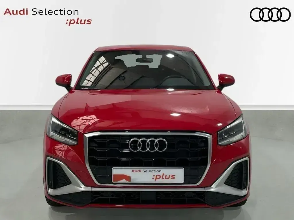 Usado Audi Q2 S-Line 116 CV (85 kW) 2021 Rojo SUV