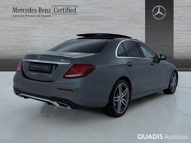 Usado Mercedes E220 194 CV (142 kW) 2019 Gris selenita