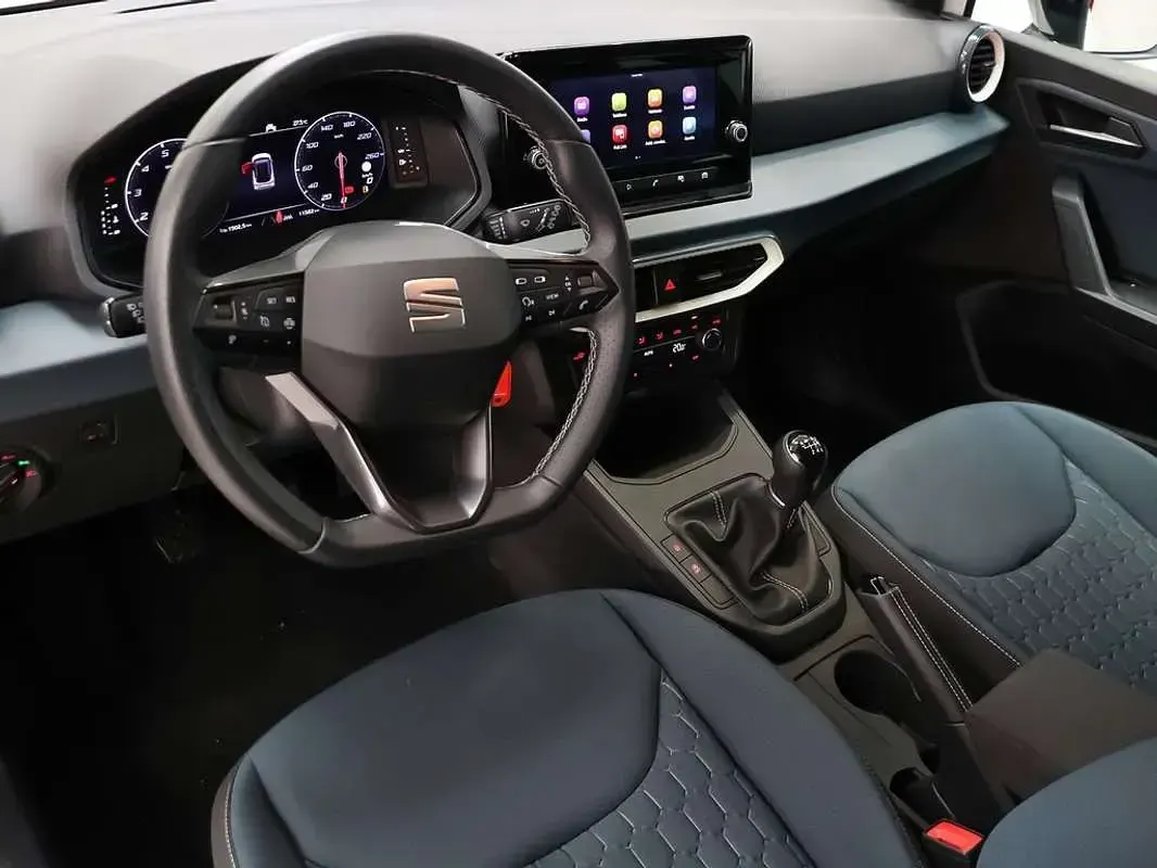 Usado Seat Arona Style 116 CV (85 kW) 2026 Blanco SUV